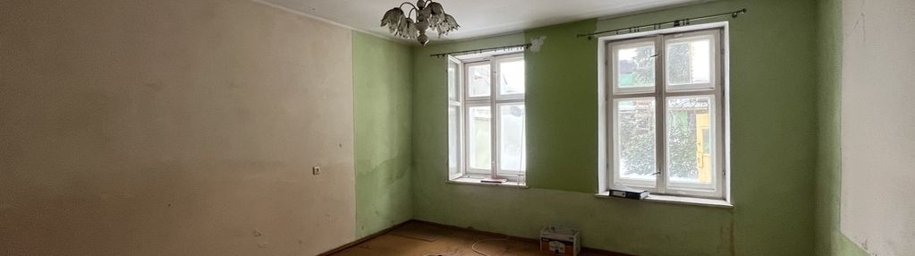 Kamienica w centrum gniewu z ogródkiem i garażem