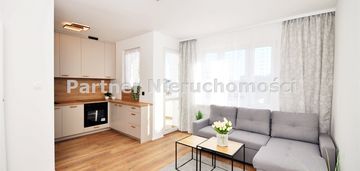 3 pokoje po generalnym remoncie balkon mokre cegła