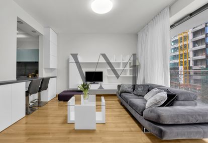 Grzybowska 4, studio