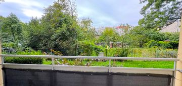 Rozkład-świeżo po remoncie-miejskie-balkon-zieleń