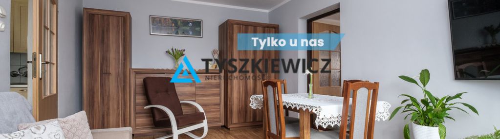 Dom wolnostojący z podziałem na dwa mieszkania.