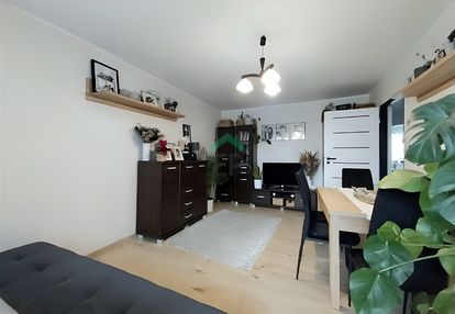 Trzypokojowe mieszkanie na wysokim parterze