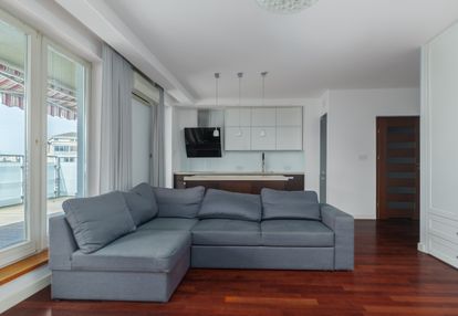 3 pokoje 77,50m2 + taras 23m2 + garaż + komórka