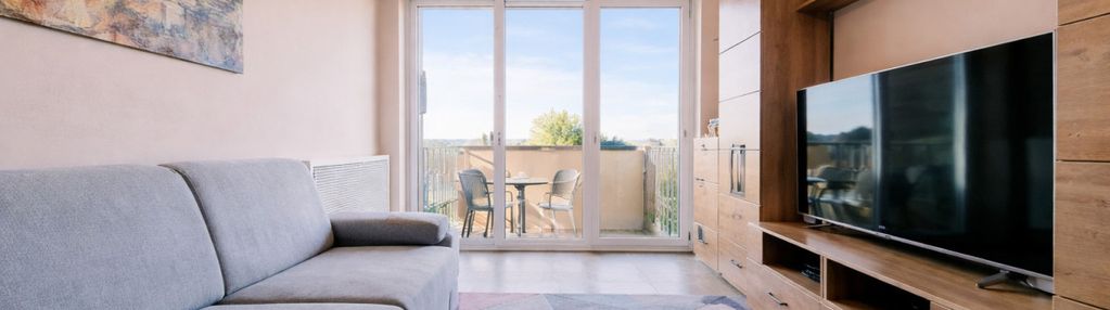 3 pokoje | balkon z widokiem na rzekę | klecina