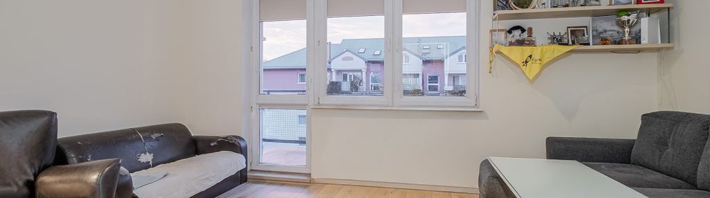 2 pokoje z oddzielną kuchnią i dużym balkonem