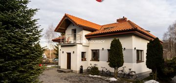 Krzyszkowice dom 260 m2 działka 18 arów