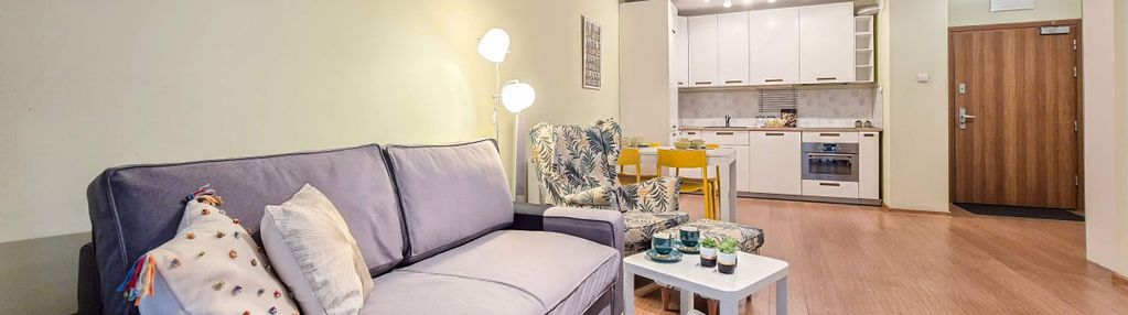 Komfortowe m. z balkonem i miejscem post. na kępie