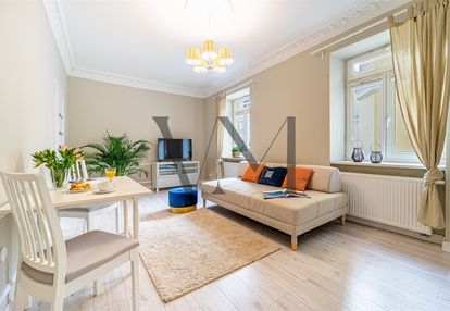 Studio 34,5m2 w kamienicy, praga, mała 1