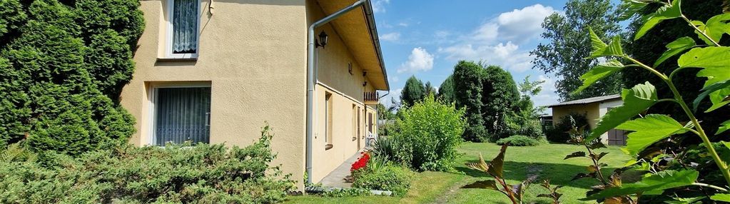 Dom na dużej działce, ze stawem – małyszyn