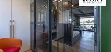 Apartament z bezpośrednim widokiem na martwą wisłę