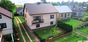 Funkcjonalny dom 200 m2 na 18-arowej działce