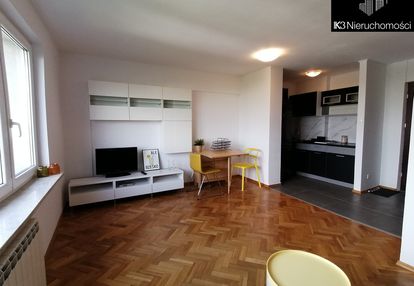 Przytulna i cicha kawalerka w centrum
