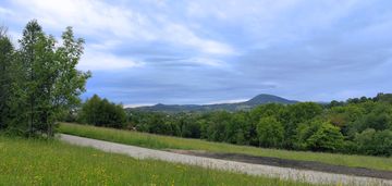Działka budowlana z widokiem na beskid niski,
