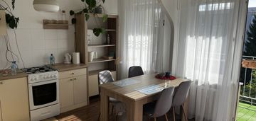 Funkcjonalne mieszkanie 2-pokojowe na wynajem.