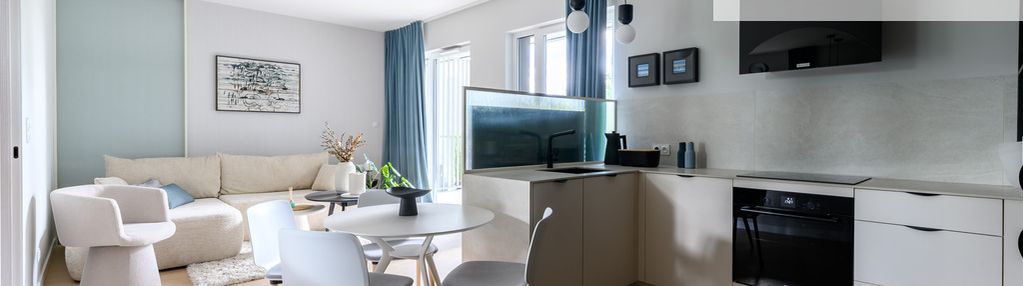 Trzypokojowy apartament pod klucz nad jeziorem