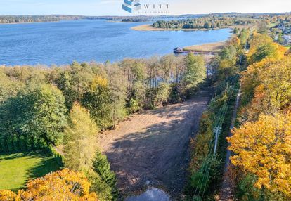 Działka z linią brzegową, pomiedzy dwoma jeziorami