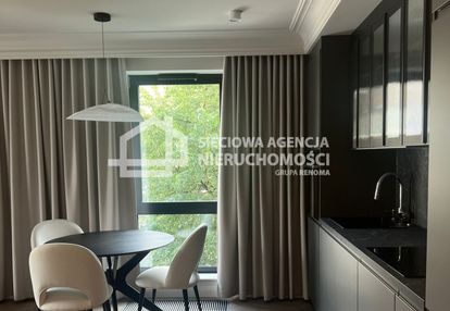Apartament w śródmieściu gdyni w banku polskim
