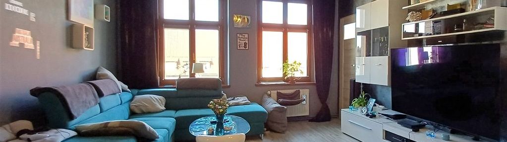 2-poziomowe mieszkanie w kamienicy w centrum kowar