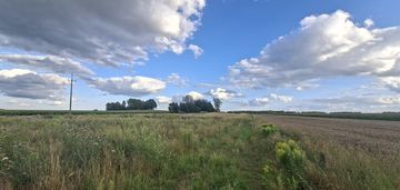 Działka w nowych iganiach z pnb oraz usługi