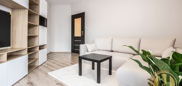F. nullo | grzegórzki | 2 pok. + kuchnia |2x klima