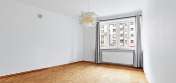 Klimat przedwojennej warszawy – kamienica z duszą