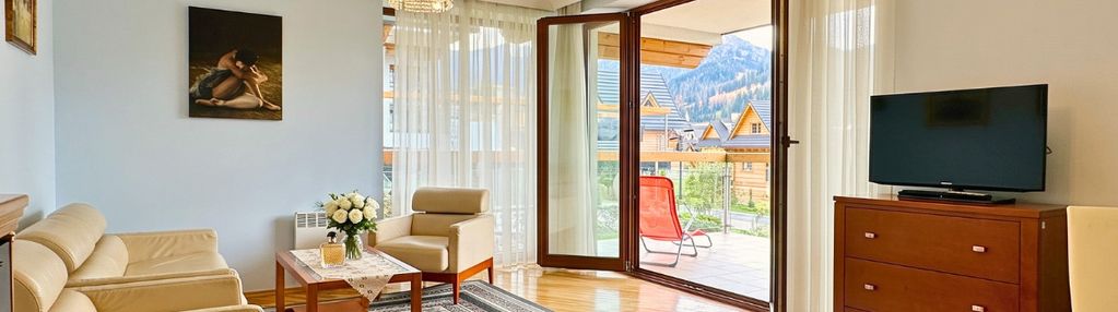 Apartament z kominkiem i widokiem na giewont