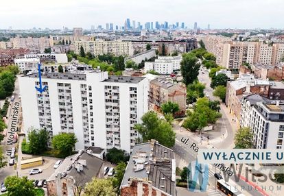 Kawalerka z loggią i aneksem sypialnym z oknem