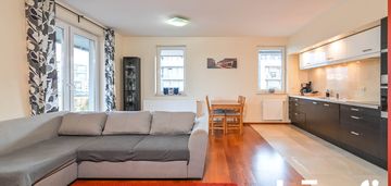 3 pokojowe mieszkanie z halą i widokiem na morze