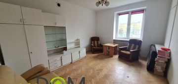 Kawalerka - 1 piętro w bloku niskiej zabudowy...