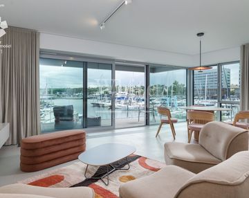 Apartament z widokiem na morze yacht park