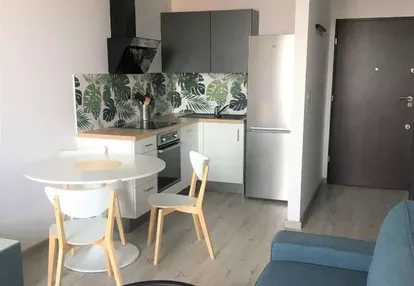 Apartament dwupokojowy nad Odrą przy Rynku