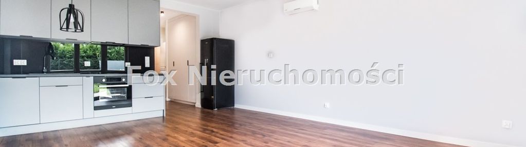 Duży 3-poziomowy apartament w kamienicy z garażem