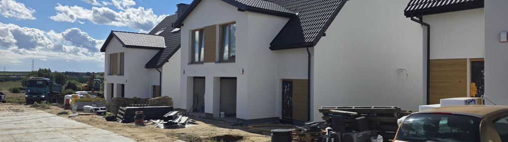 Duża połówka bliźniaka w świetnej lokalizacji!