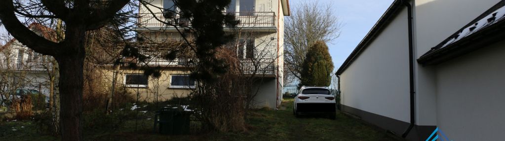 Dom z dużą działką iwkowa