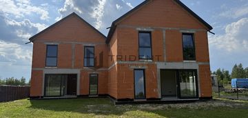 Nowe domy w zabudowie bliźniaczej - łubna