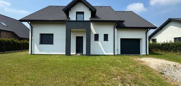 Nowy dom do własnej aranżacji, działka 1089 m²