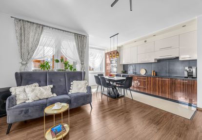 Przestronne | jasne | dobra komunikacja