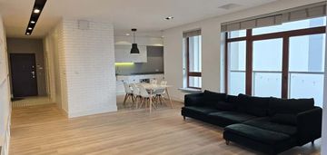 Apartament | 4 pokoje | 3 łazienki | 3 balkony