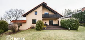 Przestronny dom w atrakcyjnej lokalizacji