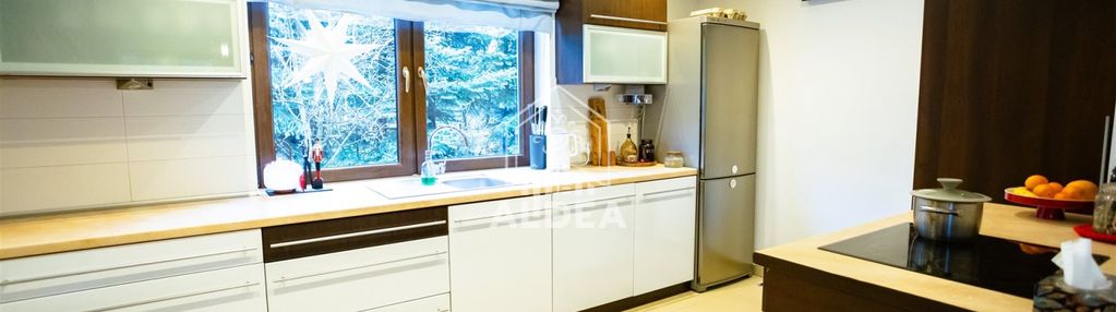 Rodzinny dom z basenem w rynarzewie