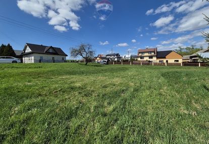 Działka budowlana z dobrym dojazdem – gronków