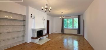 Luksusowy apartament na saskiej kępie / kamienica