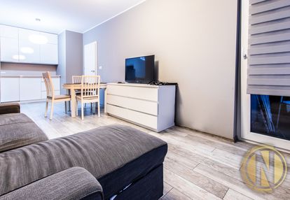 P. biały | stefana banacha | 2 pok | 39m2 | eng