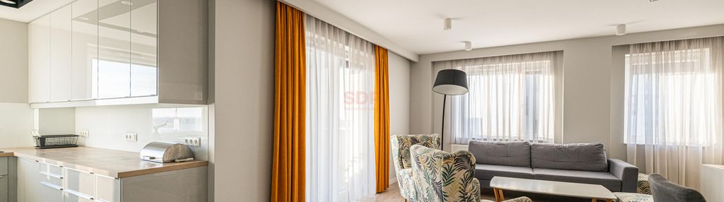 Apartament na 13 piętrze z widokiem – 4 pokoje z garderobą, tarasem