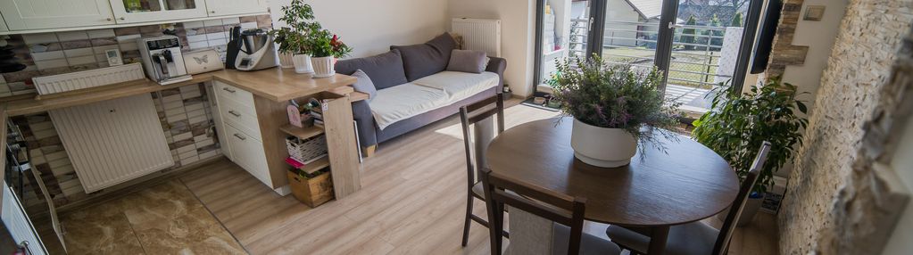 Widok na góry – komfortowe mieszkanie z balkonem skoczów