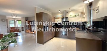 Dom z mieszkaniem w osieku + garaż dwustanowiskowy