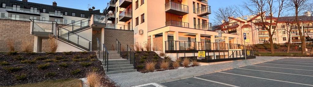 Sprzedam 3-pokojowe mieszkanie z tarasem 52 m²