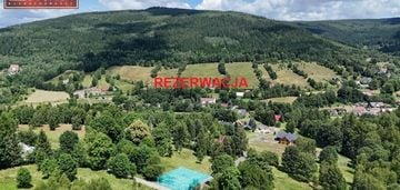 Urokliwa działka budowlana.