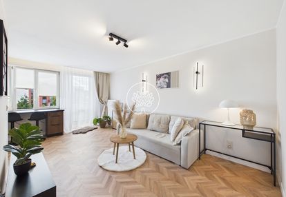 Szwedzka, 3 pokoje po generalnym remoncie, balkon