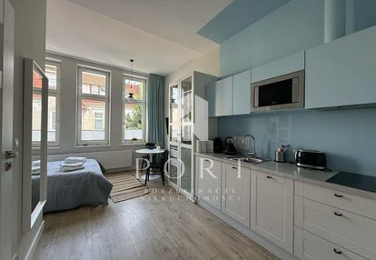 Cztery piękne apartamenty blisko plaży.